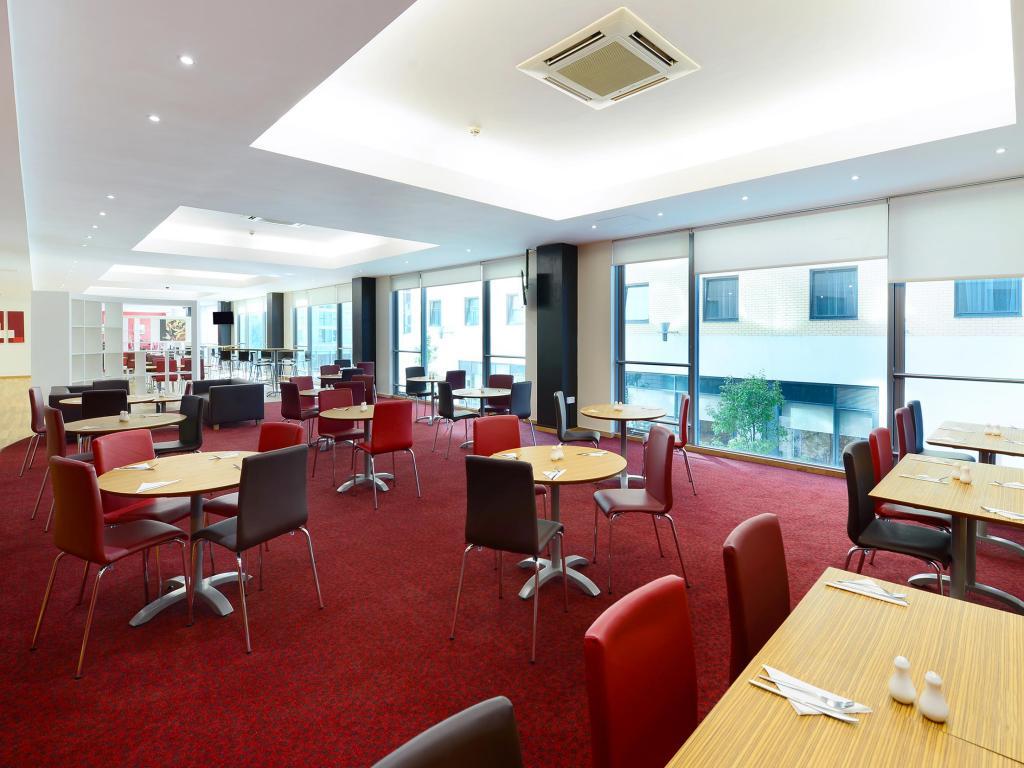 Ramada Encore Milton Keynes Zewnętrze zdjęcie