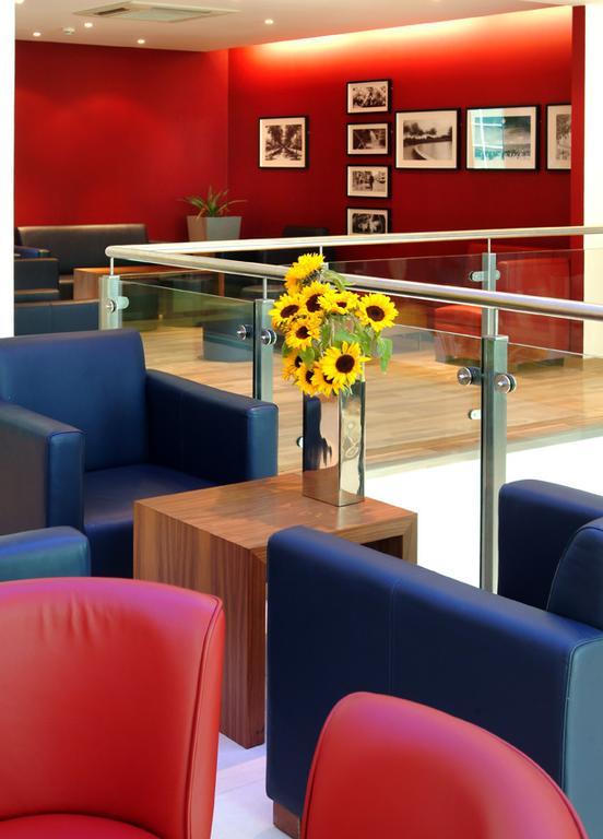 Ramada Encore Milton Keynes Zewnętrze zdjęcie